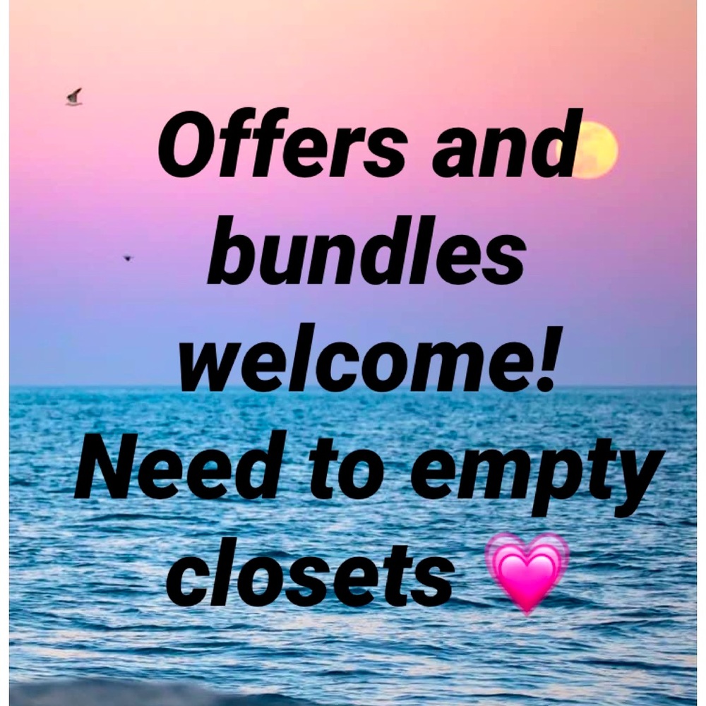 Offers and bundles welcome-need to empty closets💗